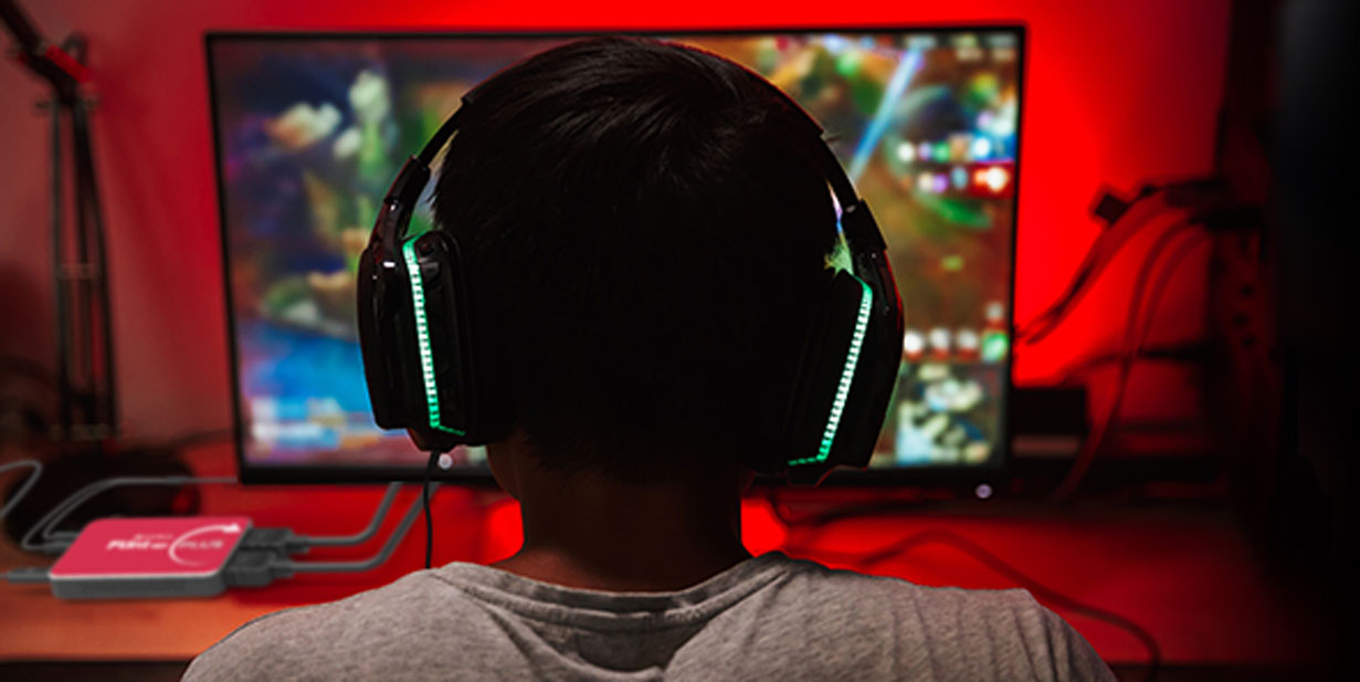 Broadcast Your Console Games/Videos with Your Own Voice.
